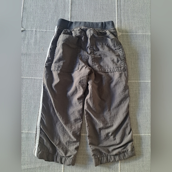 Old Navy Toddler Boys’ Track Pants
Size: 2T - Picture 3 of 5